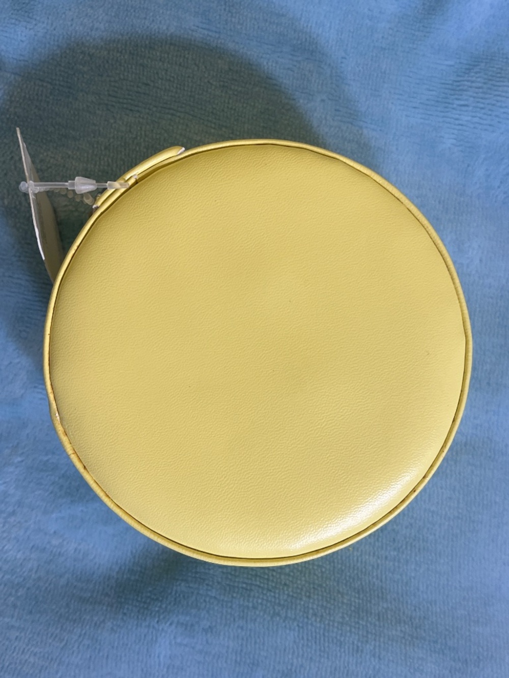 Yellow Round Jewelry Travel Case • NEW • - Picture 7 of 8
